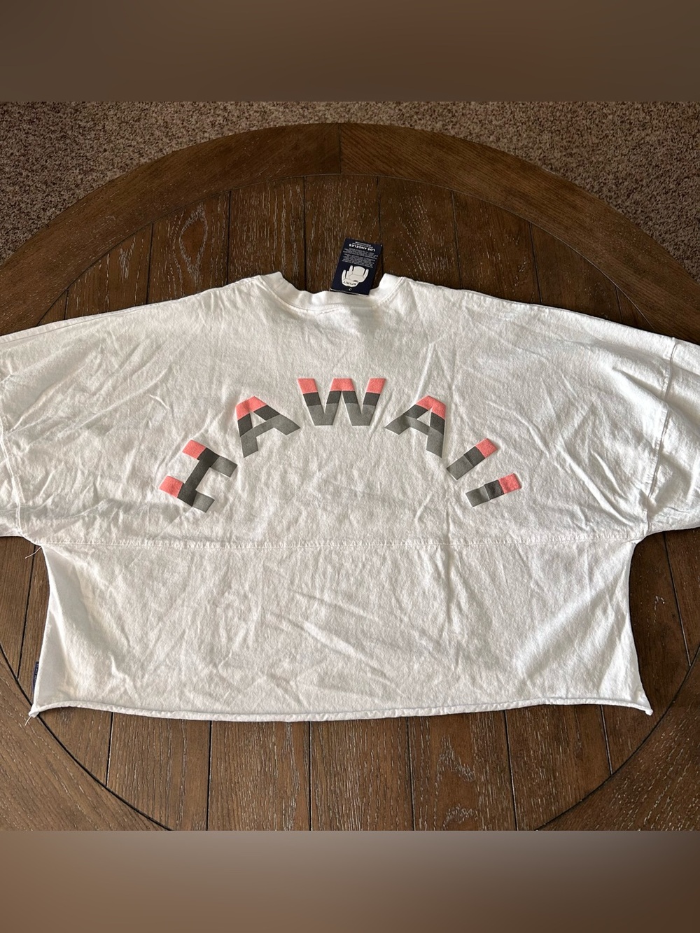 NEW Spirit Jersey White Cropped Sweatshirt Hawaii and Rainbow Graphic Size XL